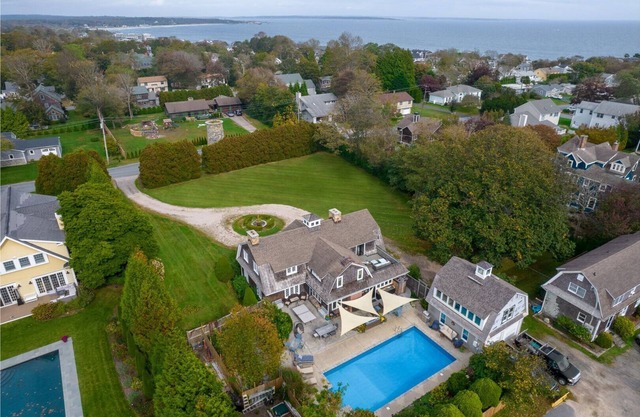 Narragansett Pier Estate with Pool, sleeps 14