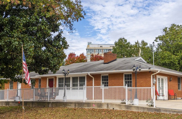 National Harbor Guesthouse