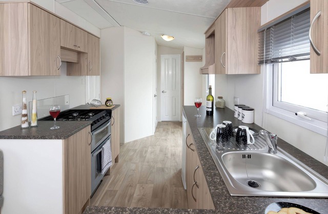 NATURE'S NOOK - BILLING AQUADROME in Billing Aquadrome Holiday Park