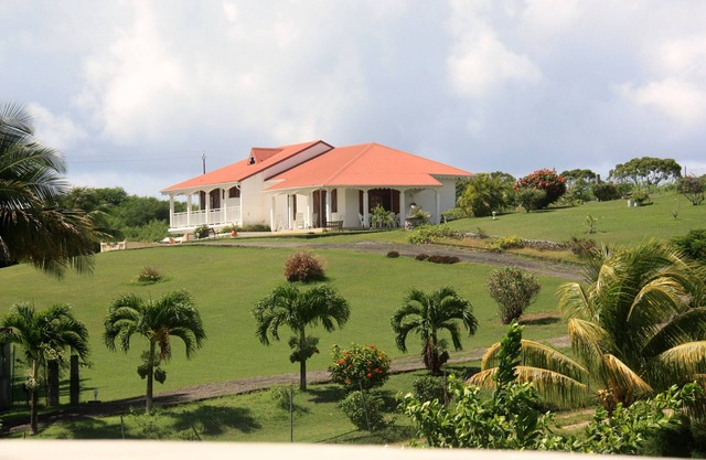 N°E7ZXTF- SYMPATHIC APT. in BEAUTIFUL VILLA 200M Beach