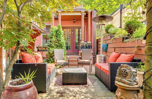 Near Downtown Scranton: Getaway w/Patio