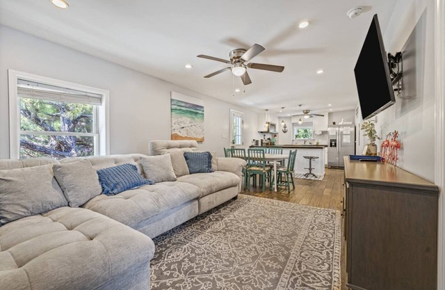 Near DT MHC & AB Bridge~Pet Friendly~Boat Parking