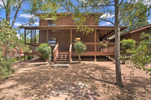 Near Golfing and Hiking Payson Family Cabin!