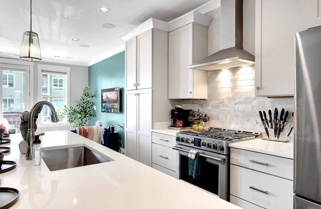 Near Gulch 12 South Book Luxury Now