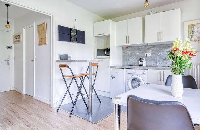 Near Montparnasse - The Fundamental