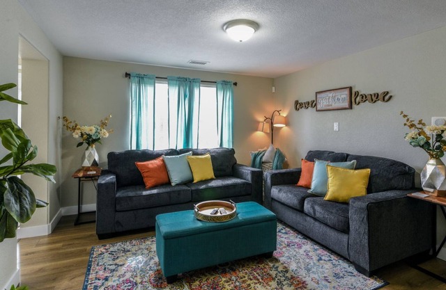 Near Orlando*Daytona*Disney*Beaches*Races