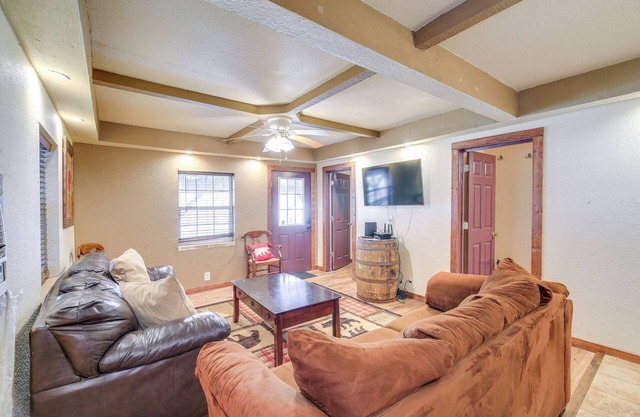 Near Riding Trails for ATVs: Cabin in Delbarton