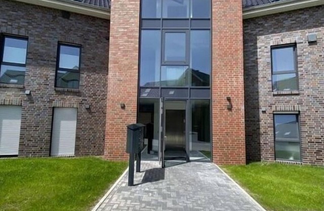 Near the North Sea Modern retreat