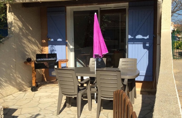Neat and fully equipped mini-villa, 150 meters from the beach with free wifi