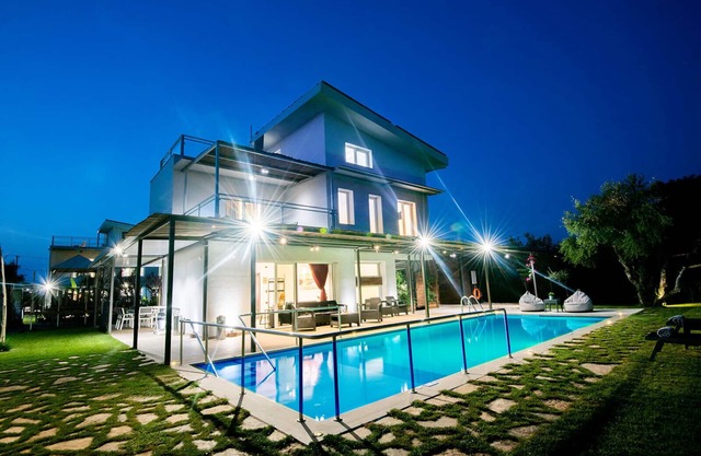 Nefeli's Luxury Villa - Private pool - ADA compliant - Near Patras - Peloponnese