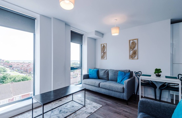 Neptune's Nest | City Centre | Scenic Views