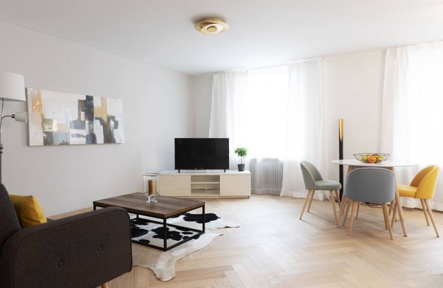 Nest- Badenerstrasse