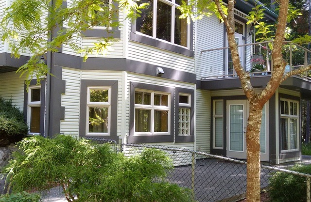 Nestled in Nature 30 Minutes from Downtown