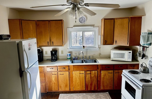 Nestled on a cattle farm, this cabin is perfect for those seeking an escape