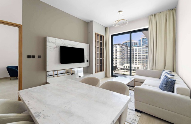 New 1-Bedroom in Prime Gardens with pool and gym