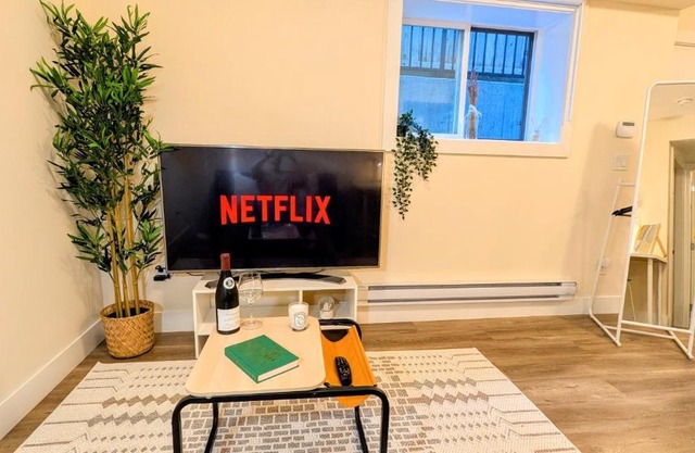 New 1 bedroom suite North Vancouver