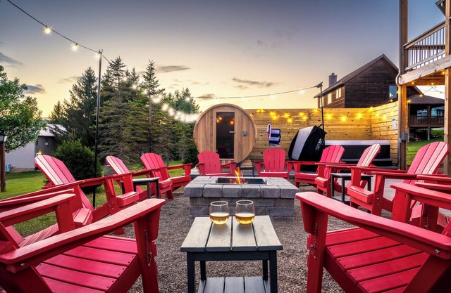 New Barrel Sauna HotTub 5Kings Arcades AirHockey