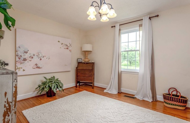 ✨New✨Beautiful & Cozy Ranch House In One Of Nashville’s Best Neighborhoods