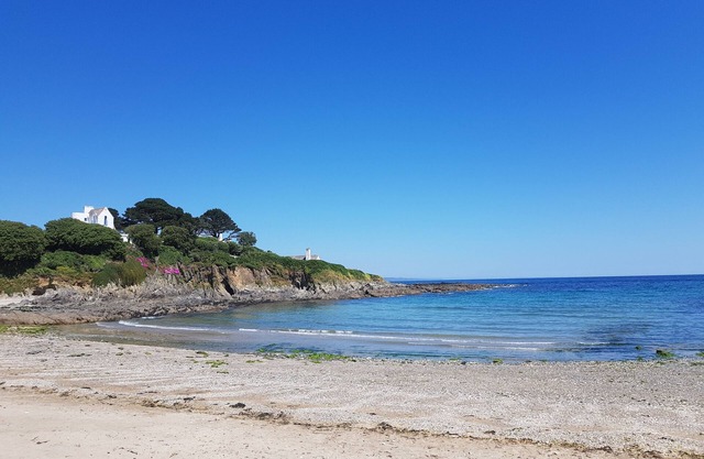 NEW Boutique Luxury with Stunning Sea Views Free parking & WiFi Close to beaches