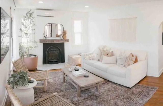 NEW Casa Blanca Garden Escape SD