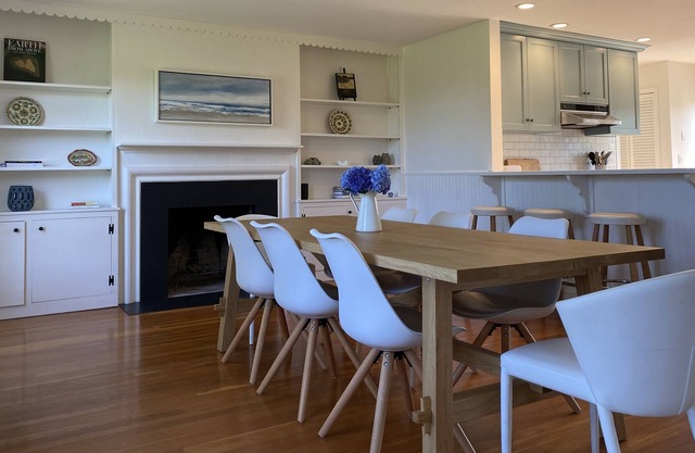 New! Charming Little Compton Coastal Retreat!