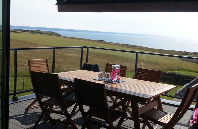 New comfortable villa with panoramic sea view, Plomodiern - Pors ar vag beach