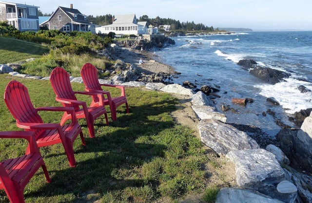 New Cottage Perfect for a Peaceful and Quiet stay on the Ocean with Beach