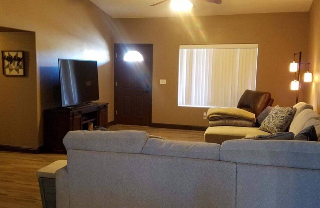 new,decorated, snow bird contact for winter stays
