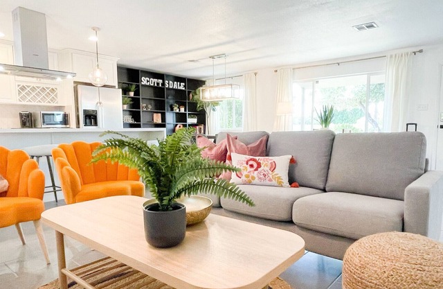 NEW Desert Rose Getaway 🌹☀️💕🌵🌸 Old Town w/ Pool & Hot Tub