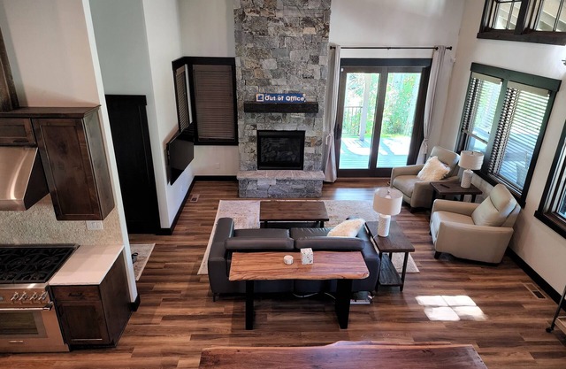 New Dover Bay Vacation home - Big Time!