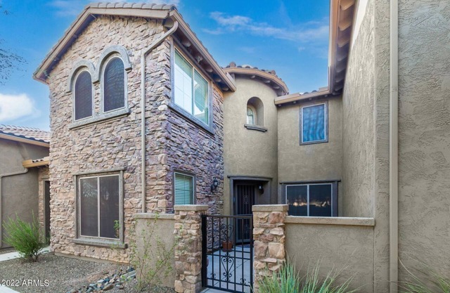 NEW! Enjoy Arizona Living in this Spacious Phoenix 3 Bedroom Townhome