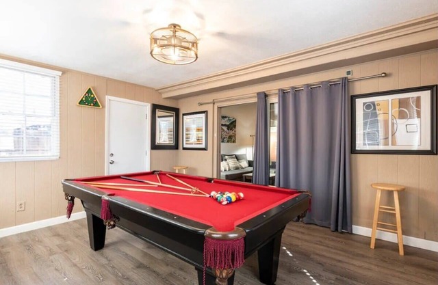 New! Gateway to SFO - King Bed - BART 10 min walk