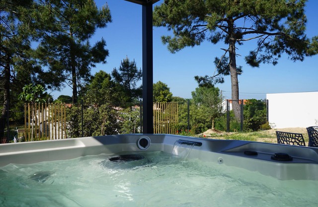 New house with spa, air conditioning and garden - 4 bedrooms/8 persons