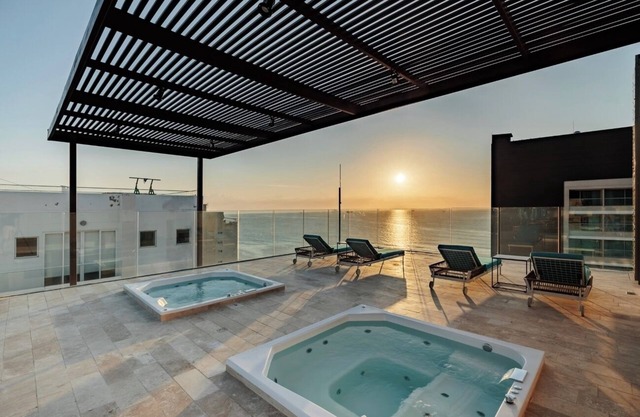 "NEW" JUST 80 METERS FROM THE BEACH!