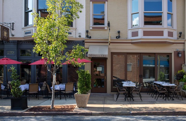 NEW LISTING! Chic 1BR/1BA Midtown Apartment by RedAwning