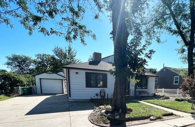 NEW Listing! Inner city but quiet neighborhood Entire Guest House