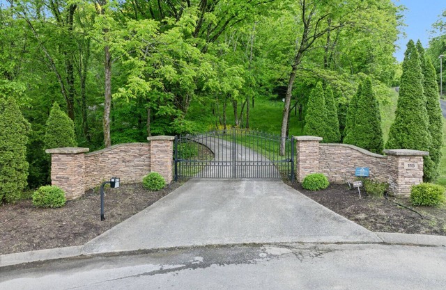 New Listing - Mountain Hideaway North Nashville