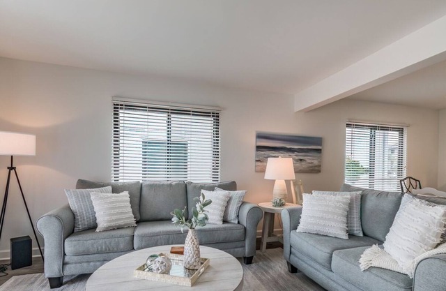 NEW LISTING - First Floor Villa - Short walk to the Beach and Pool