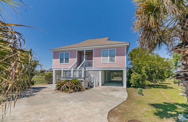 New Listing! 4BR on Harbor Island