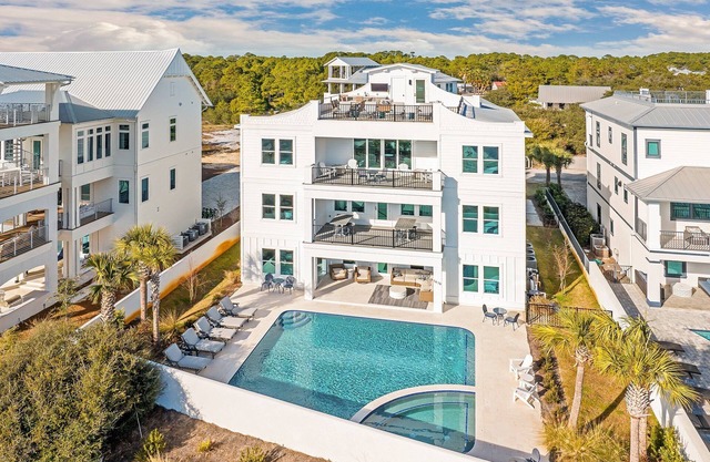 New Luxury 30A Retreat! - 11BR/13BA -Private Pool, Rooftop Lounge, Golf Cart Inc