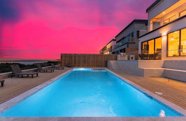 NEW LUXURY 4,000 SF Waterfront Home w/Pool , Sleeps 20