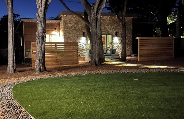 New Luxury Cottage Minutes To Beach & Town!