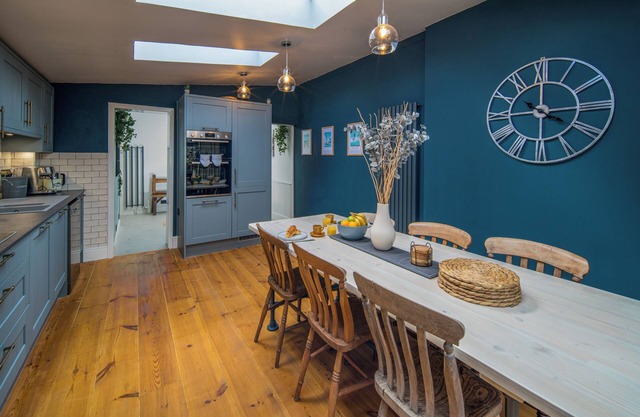 NEW! Luxury, nautical-themed cottage 2 minutes from Cowes High Street