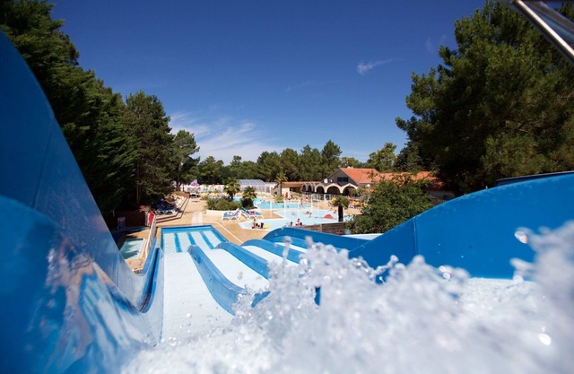 New mobile home, 4* campsite Open Feb-Nov HIGH SEASON APRIL to OCTOBER