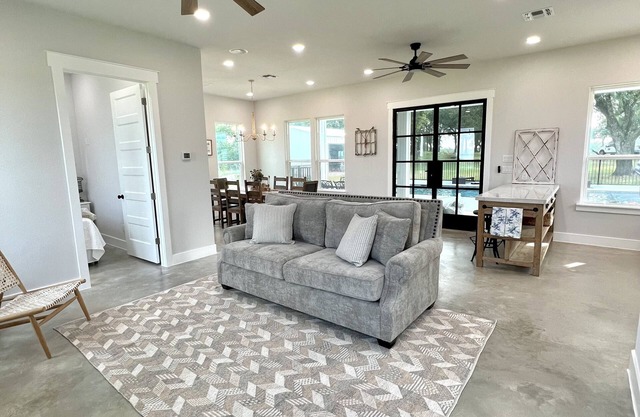 NEW Pool House, on A Ranch, 15 miles from Round Top