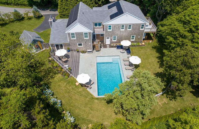 New Resort Style Home w Private Pool & Patio -Family & Pet Friendly!