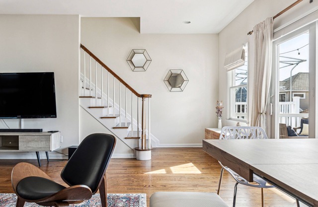 NEW! Spacious West End 4Br/4Ba - Best Location in Long Beach