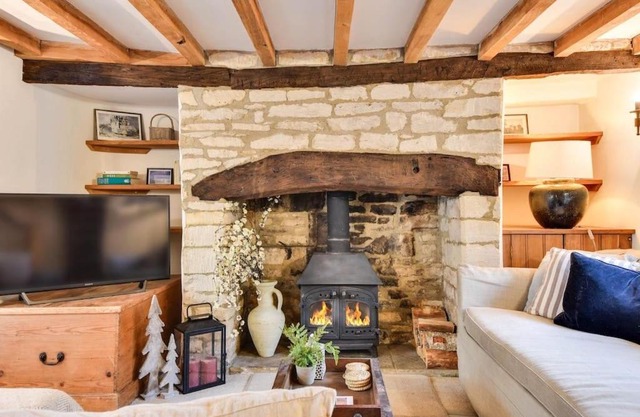 NEW Street Cottage - Centre Cotswolds 3 Bed