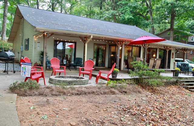 New to the Rental Market! Lake Hartwell, Deep Water, Convenient to Clemson!