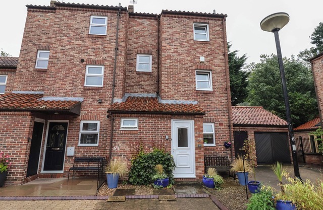 NEW TOWER HOUSE- 10 PEAR TREE COURT, with a garden in York